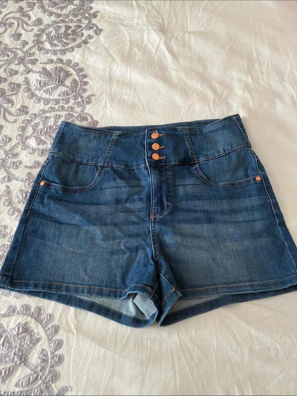 Guess High-Waist Denim Shorts in Dark Blue with Copper Buttons